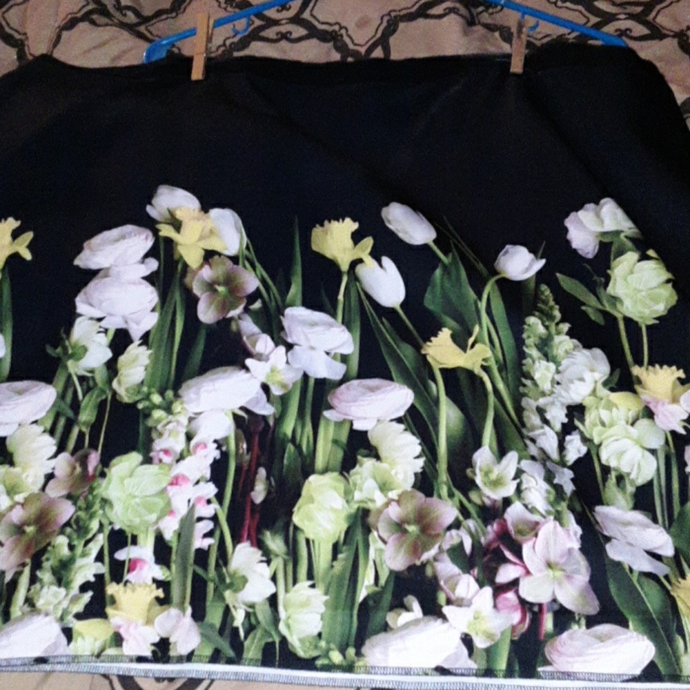 COPY - Floral skirt